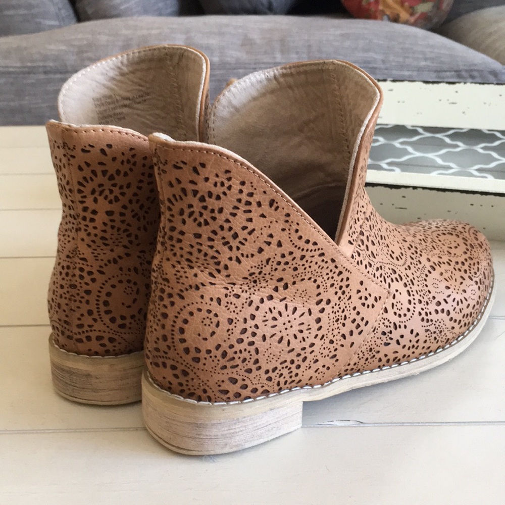 Joyfolie daisy booties size 3 - Picture 2 of 2